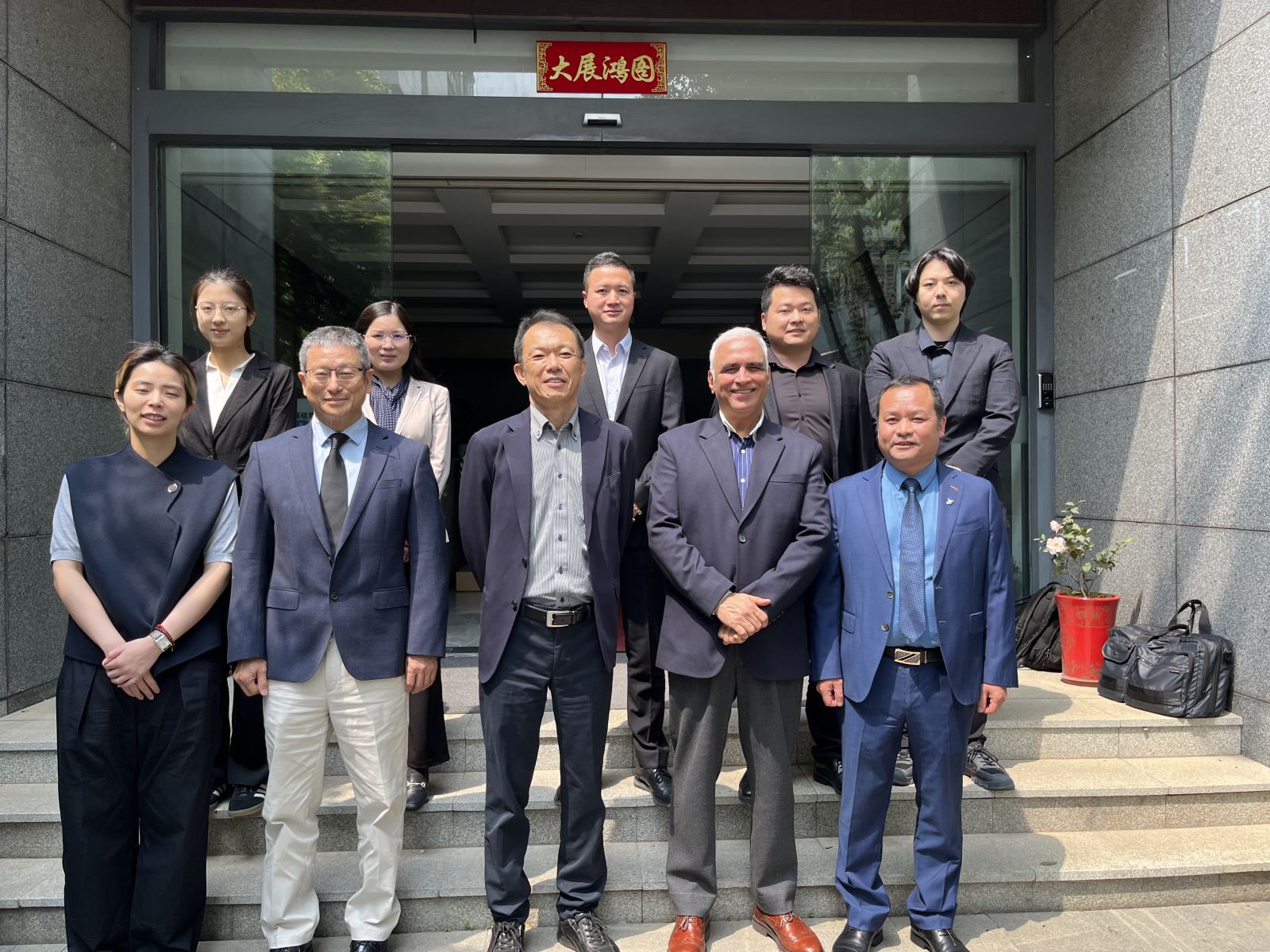 金狮贵宾会·宾至如归-尊贵显赫